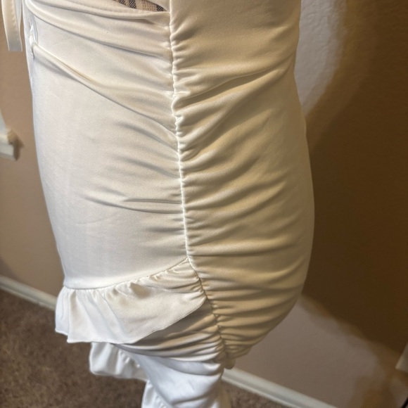 SHEIN White Mini Dress with Ruffle Hem Wraparound w/Ties Stretchy NWOT - Picture 11 of 16